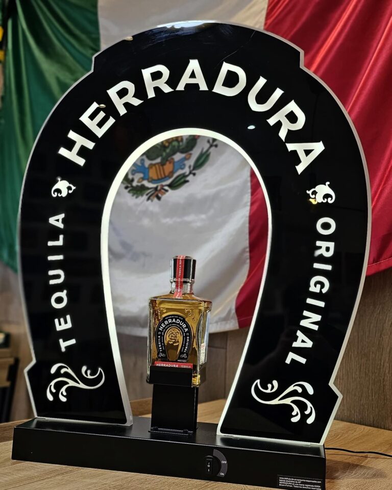 Instagram post from echalemanito. This post is in position 1.